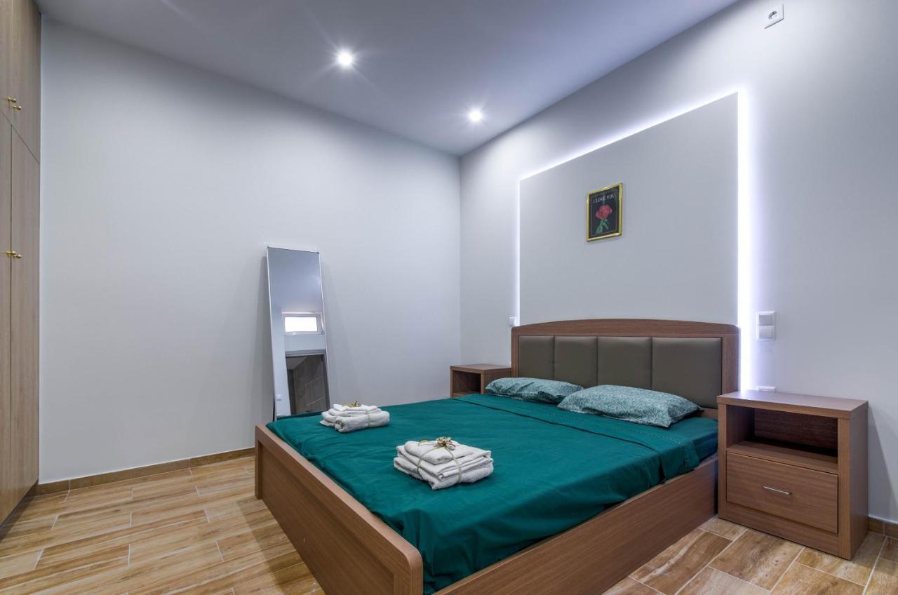 Renovated 2Bd House Close To Pireus Port Exterior photo